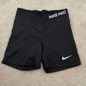 Black Nike Pros
